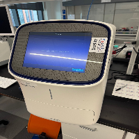 Invitrogen iBright 1500 Smart Digital Imager image 2